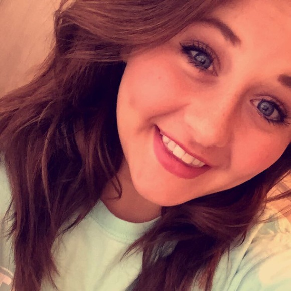 Meet your Posher, Sarah cate