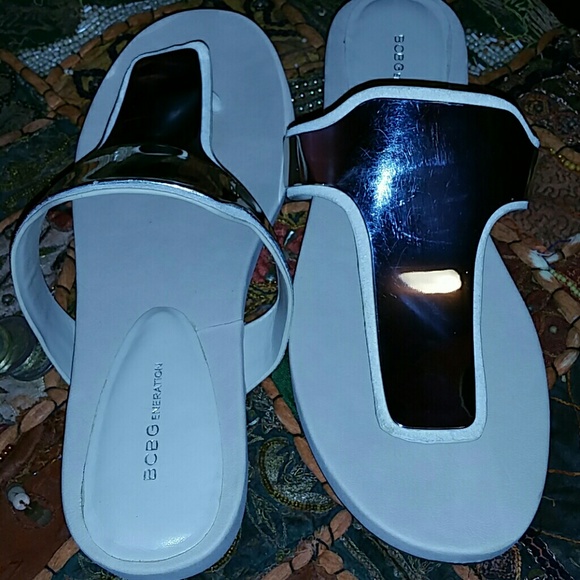 Mirrored with an edge FlipFlops