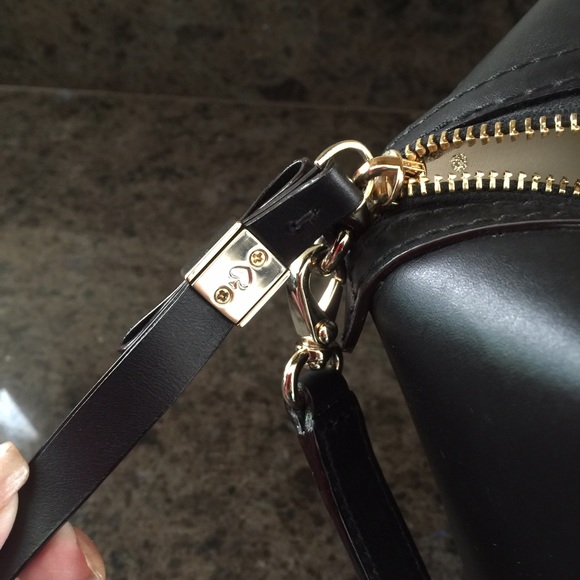 Sold Kate Spade Park Avenue (small) - Picture 4 of 4