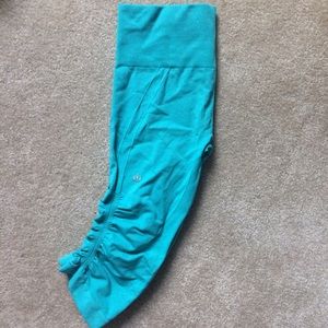 Lululemon In The Flow cropped leggings