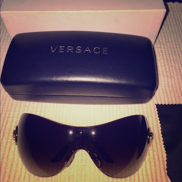 Brand new Versace sun glasses