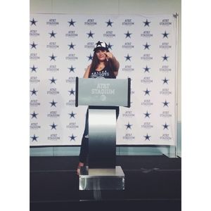 Meet your Posher, Serena