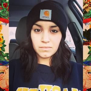 Meet your Posher, Cynthia