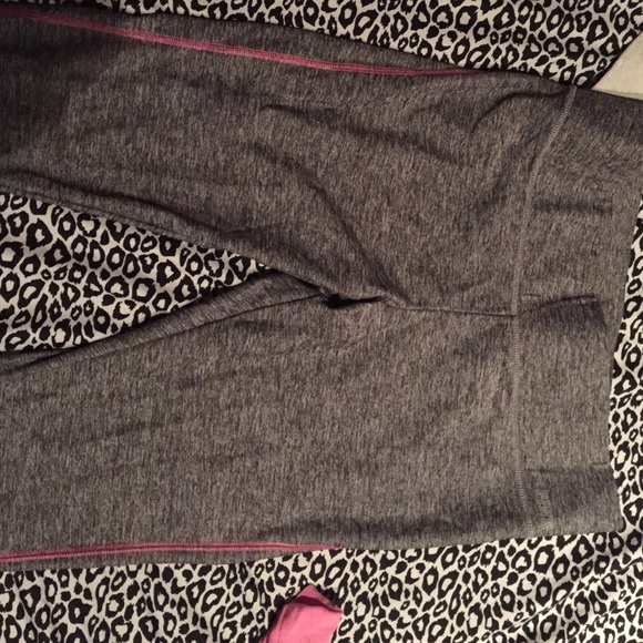 MAKE OFFER💗 Pink ultimate leggings