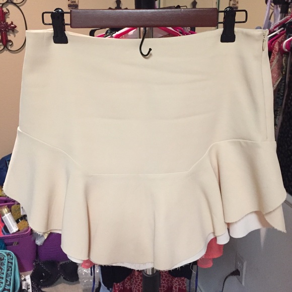 Cream Ruffled Skirt - Picture 2 of 2