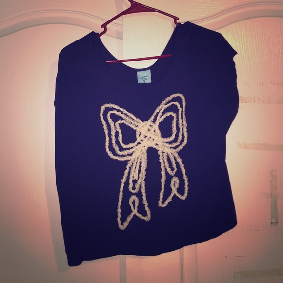 Navy top
