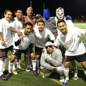 Meet your Posher, Carlós