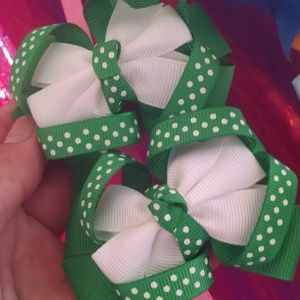 Two green hairbows