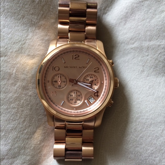 Michael Kors Watch - Picture 2 of 8