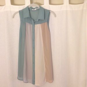 Blu Pepper medium sized 100% polyester tank top.