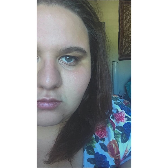 🌸 meet your seller 🌸 - Picture 2 of 4