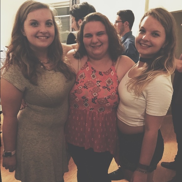 🌸 meet your seller 🌸 - Picture 3 of 4