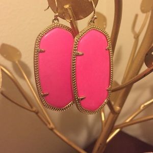 Kendra Scott Danielle Neon Pink earrings
