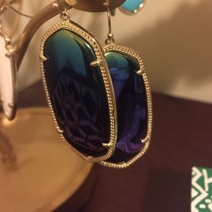Kendra Scott Danielle black iridescent