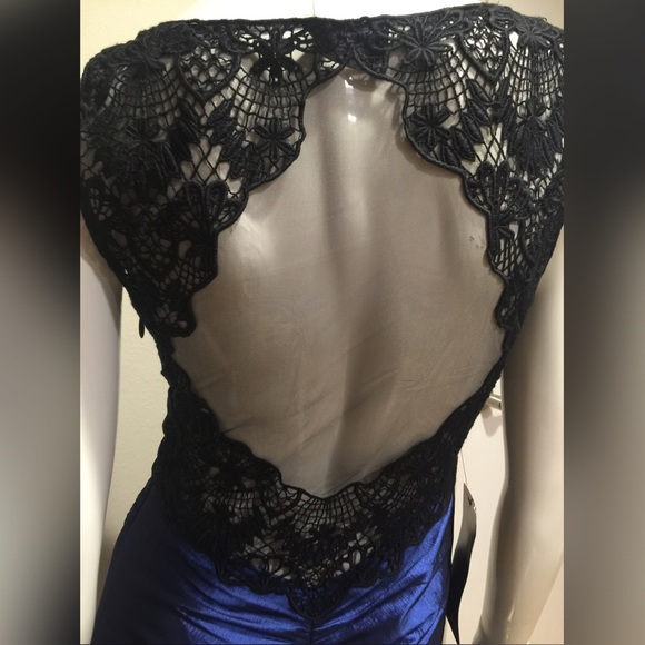 Bebe Evening Lace inset Gown - Picture 4 of 4