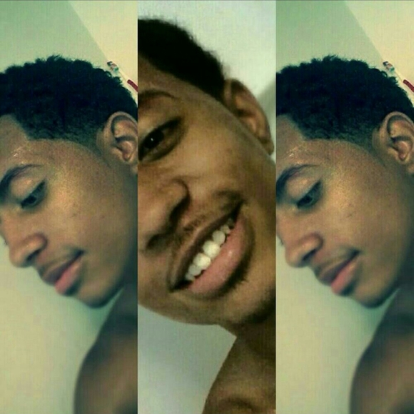 Meet your Posher, Chris - Picture 1 of 1