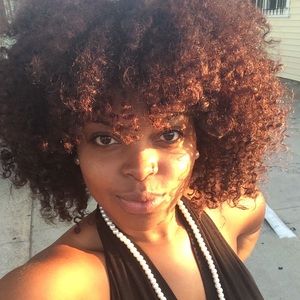 Meet your Posher, Chanelle