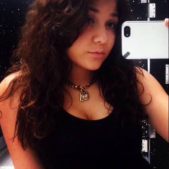 Meet your Posher, Selena