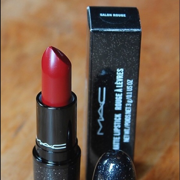M.A.C Matte Lipstick!