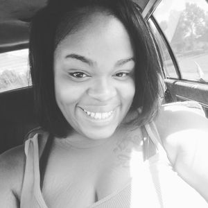 Meet your Posher, Latoya