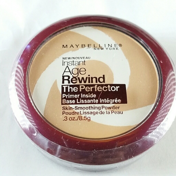 Maybelline Age Rewind Perfector powder LIGHT PALE