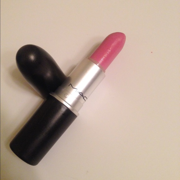 M.A.C Lipstick!
