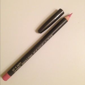M.A.C lipliner!