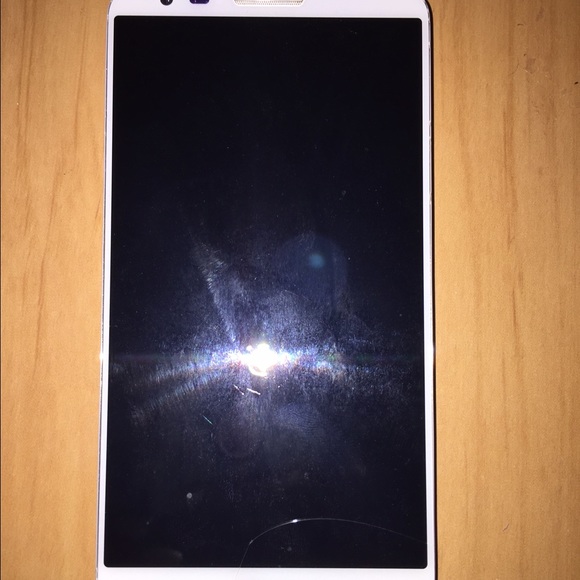 Almost brand new used LG G2