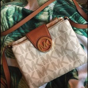 Michael Kors Crossbody Purse