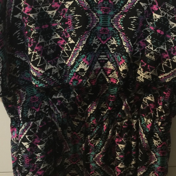 Romper - Picture 2 of 4