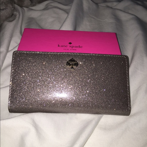 kate spade Handbags - Kate Spade Wallet