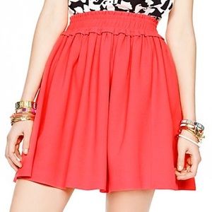Kate Spade New York
crepe gathered skirt