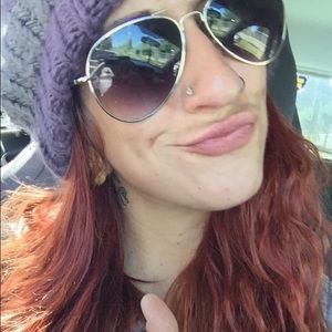 Meet your Posher, Rachel