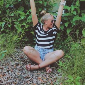 Meet your Posher, Melissa