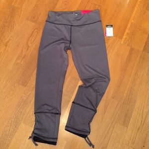 🍥Brand new workout pants🍥