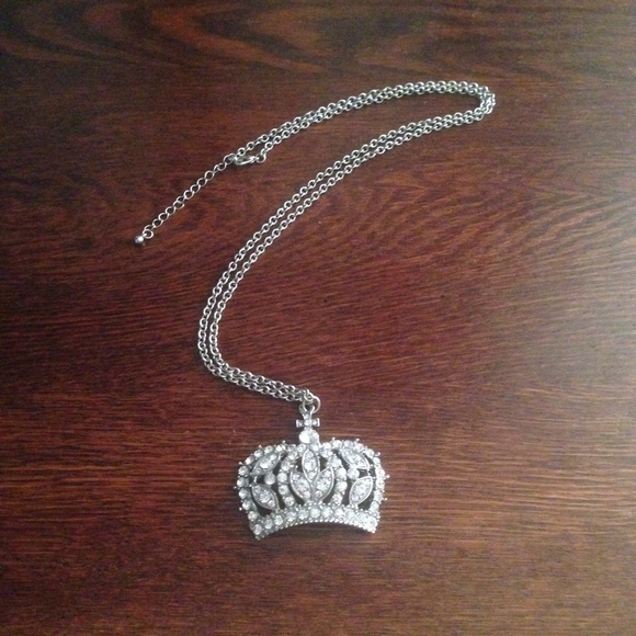 Crown statement necklace