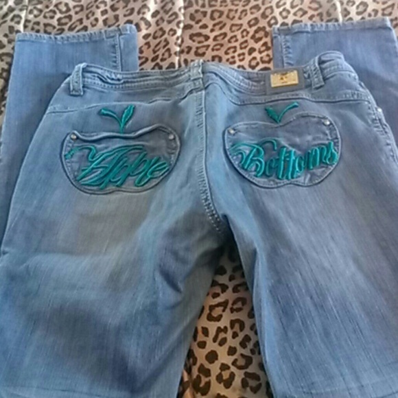 HOLD FOR BRANDYLEE ONLY**Junior Apple Bottom jeans