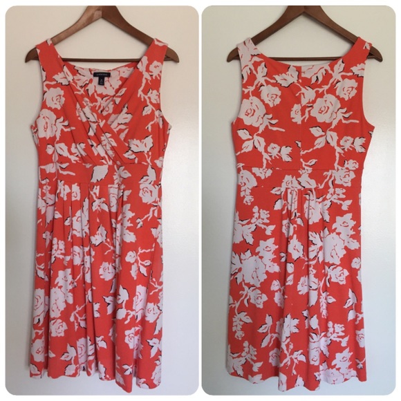 🚫Sold🚫Lands' End sundress sz M. Floral print! - Picture 2 of 4