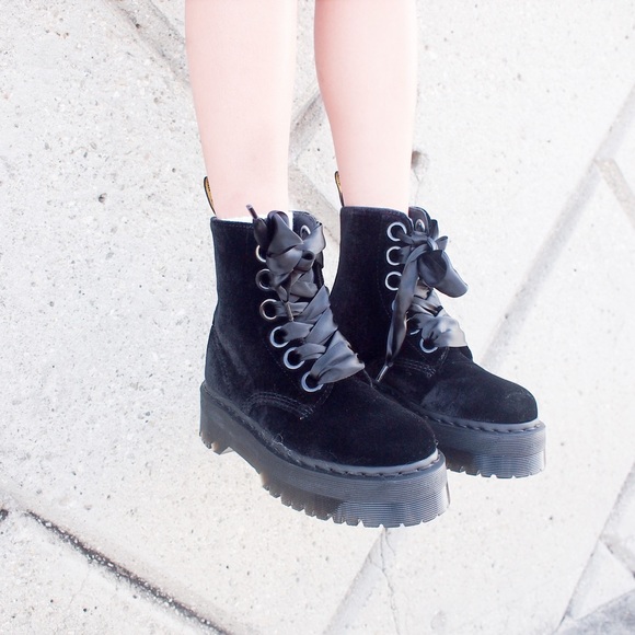 MOLLY DOC MARTENS