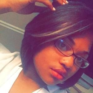 Meet your Posher, Adreyana
