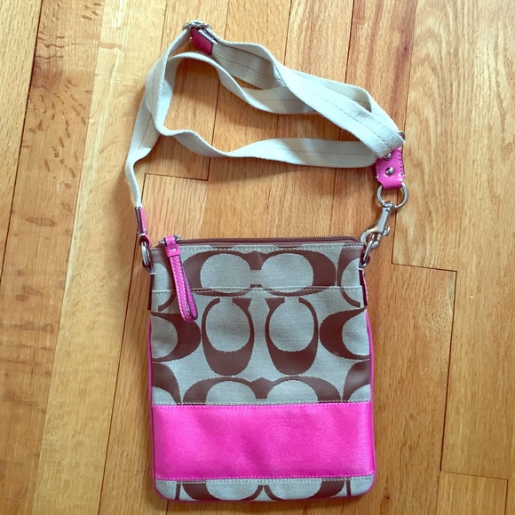 👛Authentic hot pink coach satchel👛 - Picture 1 of 4