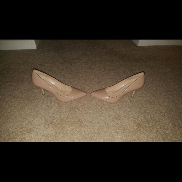 Nude BCBG pumps