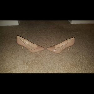 Nude BCBG pumps