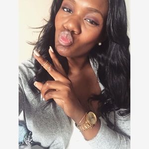 Meet your Posher, Monica