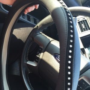 Bling steering wheel cover
