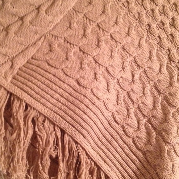 Cute Fall Poncho 💕 - Picture 2 of 4