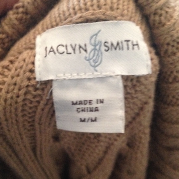 Cute Fall Poncho 💕 - Picture 3 of 4