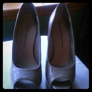 Platform peep toe shoes