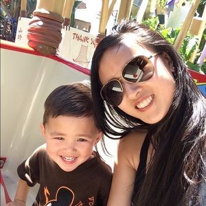 Meet your Posher, Holly