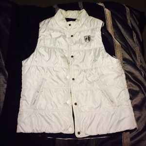 White American eagle puffer vest